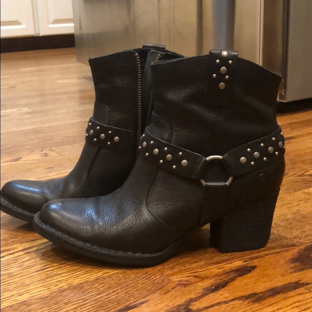 Born boots